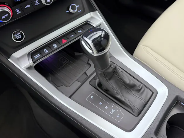 Audi Q3 45 TFSI S line quattro S-tronic