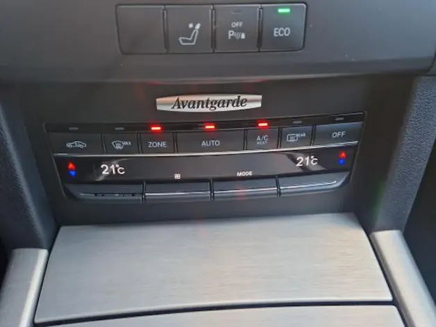 Mercedes-Benz E 250 CGI BlueEff Avgarde