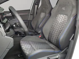 VW Golf 1.5 e TSI mHEV R-Line DSG