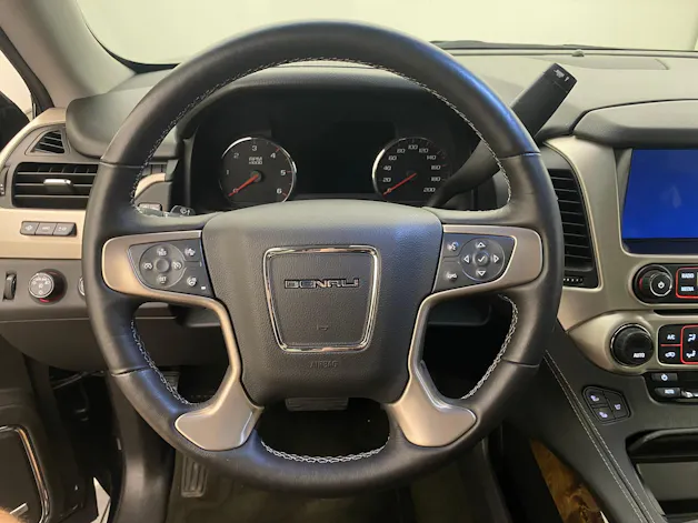GMC Yukon Denali 6.2