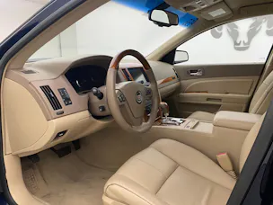 Cadillac STS 4.6 AWD