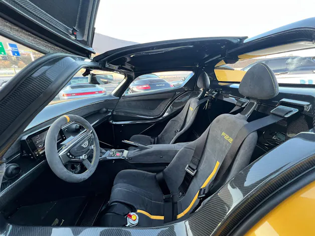 DONKERVOORT F22