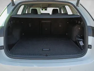 Škoda Octavia Combi 2.0 TSI Selection Tour 4x4 DSG*Matrix*Canton*Head Up*360° Kamera*