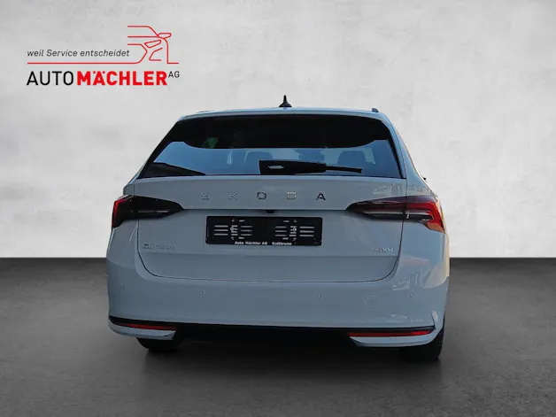 Škoda Octavia Combi 2.0 TSI Selection Tour 4x4 DSG*Matrix*Canton*Head Up*360° Kamera*