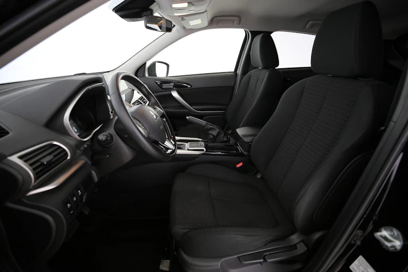 Fahrzeugbild MITSUBISHI ECLIPSE CROSS