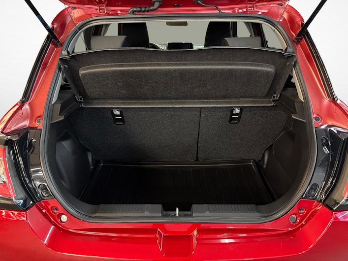 immagine del veicolo SUZUKI SWIFT