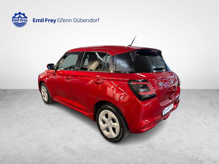 immagine del veicolo SUZUKI SWIFT