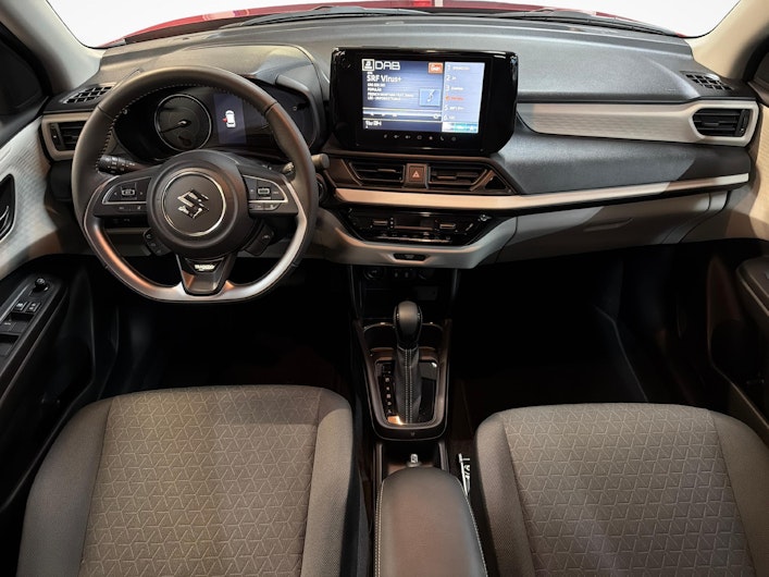 immagine del veicolo SUZUKI SWIFT