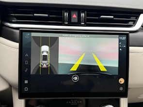 Fahrzeugbild JAGUAR F-Pace 2.0 P400e R-Dynamic SE AWD