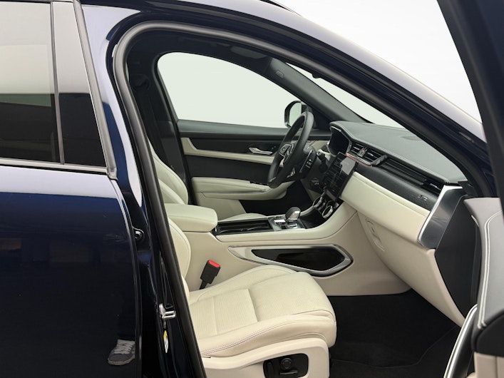 Fahrzeugbild JAGUAR F-PACE