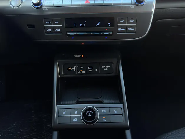 Hyundai Kona 1.6 T-GDi Amplia 4WD MY25