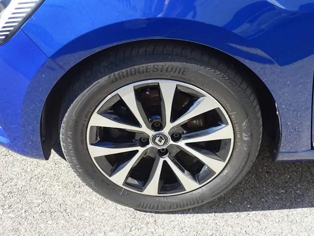 Renault Clio 1.6 E-Tech Intens