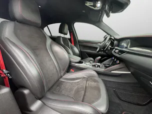 Alfa Romeo Stelvio 2.9 V6 Biturbo Q4 Quadrifoglio