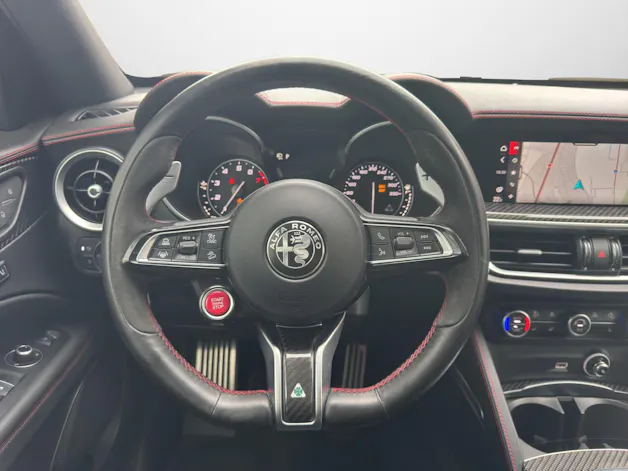 Alfa Romeo Stelvio 2.9 V6 Biturbo Q4 Quadrifoglio