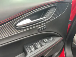 Alfa Romeo Stelvio 2.9 V6 Biturbo Q4 Quadrifoglio