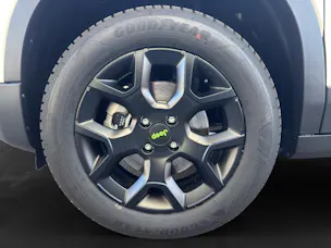 Jeep Avenger 1.2 MHEV Upland 4xe Pack Plus