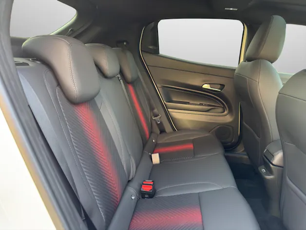 Alfa Romeo Junior 1.2 Ibrida Q4 SKY