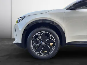 Alfa Romeo Junior 1.2 Ibrida Q4 SKY