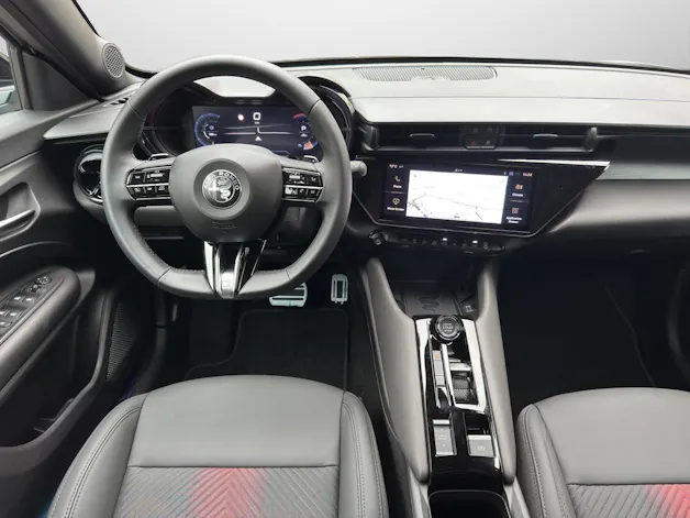 Alfa Romeo Junior 1.2 Ibrida Q4