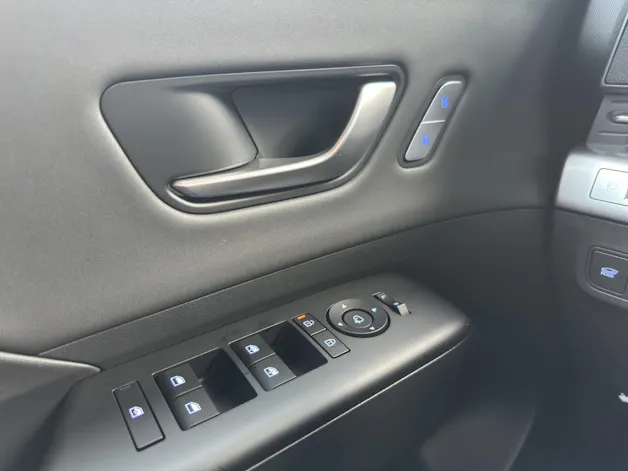 Hyundai Kona 1.6 GDi Hybrid Vertex MY25