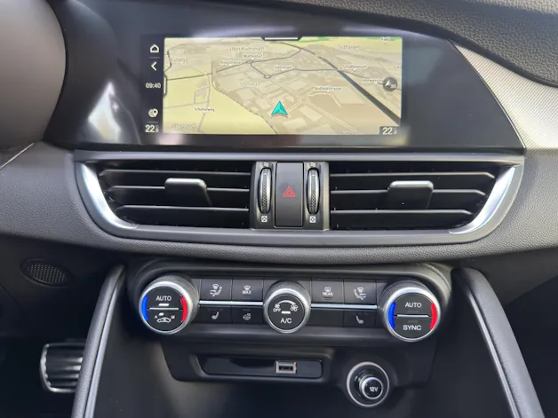 Alfa Romeo Giulia 2.0 Q4 Veloce Sky