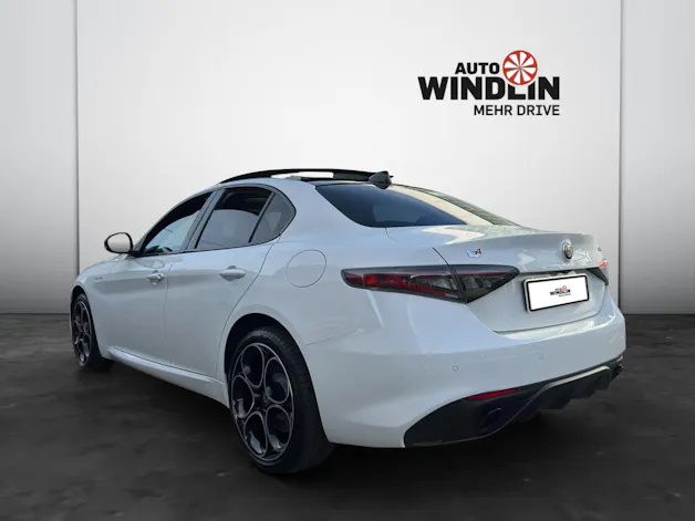 Alfa Romeo Giulia 2.0 Q4 Veloce Sky