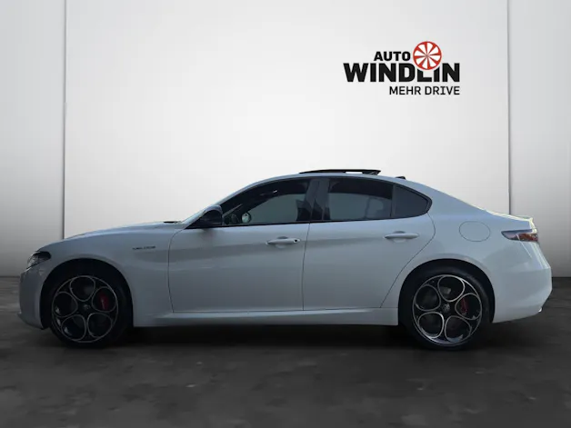 Alfa Romeo Giulia 2.0 Q4 Veloce Sky