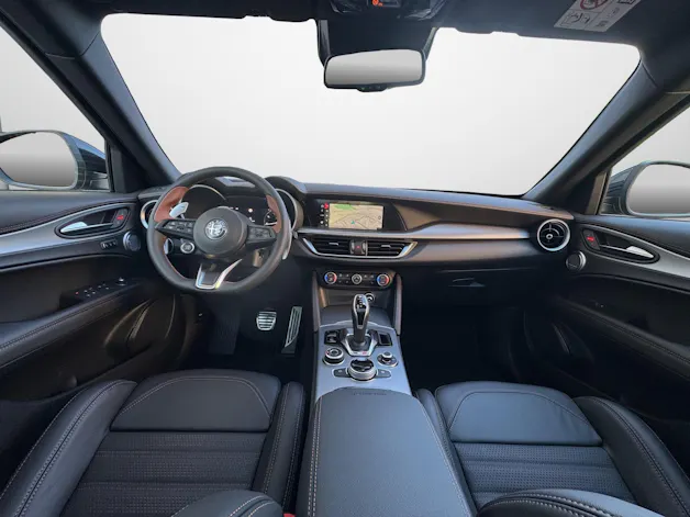 Alfa Romeo Stelvio 2.0 Q4 280 Intensa Sky
