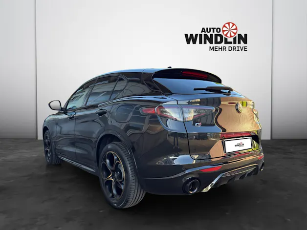 Alfa Romeo Stelvio 2.0 Q4 280 Intensa Sky