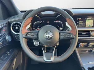Alfa Romeo Stelvio 2.0 Q4 280 Intensa Sky