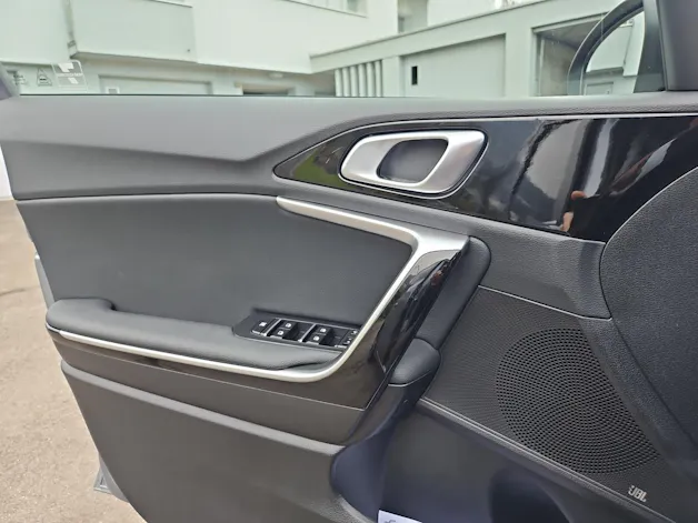 Kia Ceed SW 1.5 T-GDi MHEV Power