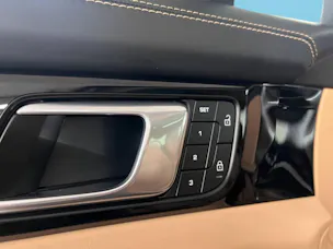 Porsche Panamera 4 E-Hybrid