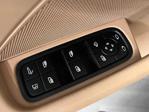 Porsche Panamera 4 E-Hybrid