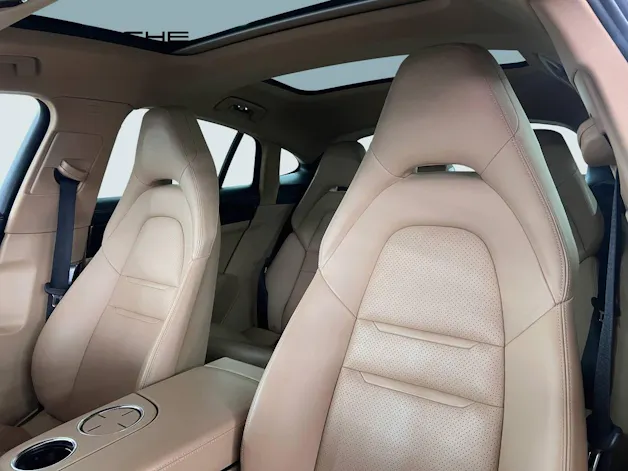 Porsche Panamera 4 E-Hybrid