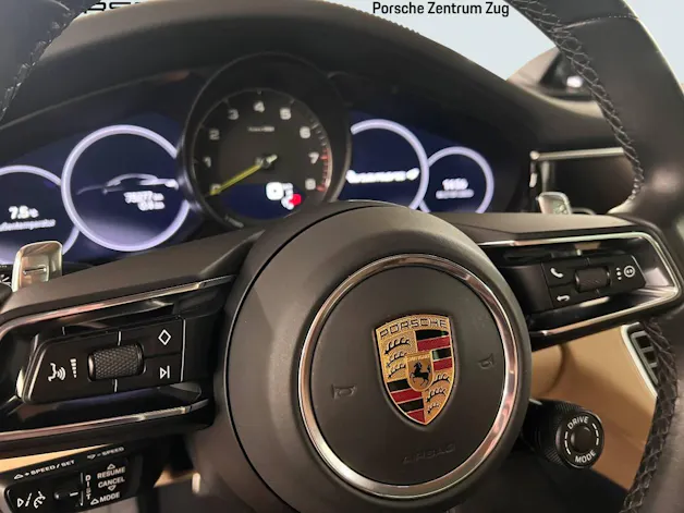 Porsche Panamera 4 E-Hybrid