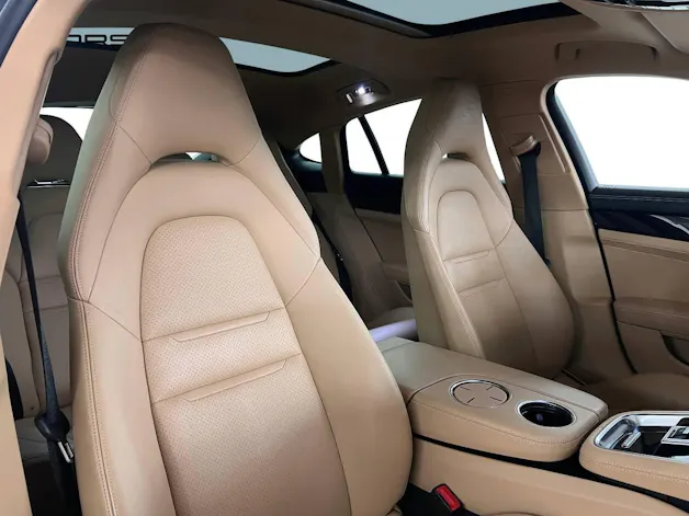 Porsche Panamera 4 E-Hybrid