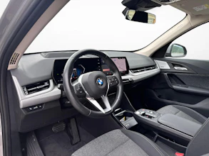 https://vehicle.imgix.net/4204481/22ae33b4-9415-4fe2-ae6e-9ab8a9f3faaa.jpg