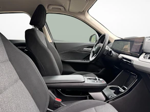 https://vehicle.imgix.net/4204481/7a3a5cf3-b786-4e23-bd26-409312ca23e5.jpg