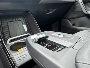 BMW X1 20d xDrive paddles