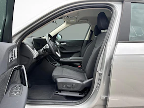 https://vehicle.imgix.net/4204481/f7833a08-22bc-4c47-9ec5-c74dd5663fe0.jpg