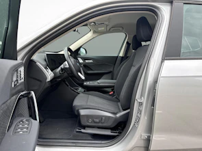 Fahrzeugbild BMW X1 20d xDrive paddles