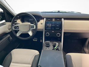 https://vehicle.imgix.net/4204518/b71c33cd-0174-4acb-8274-c768e62d12c7.jpg