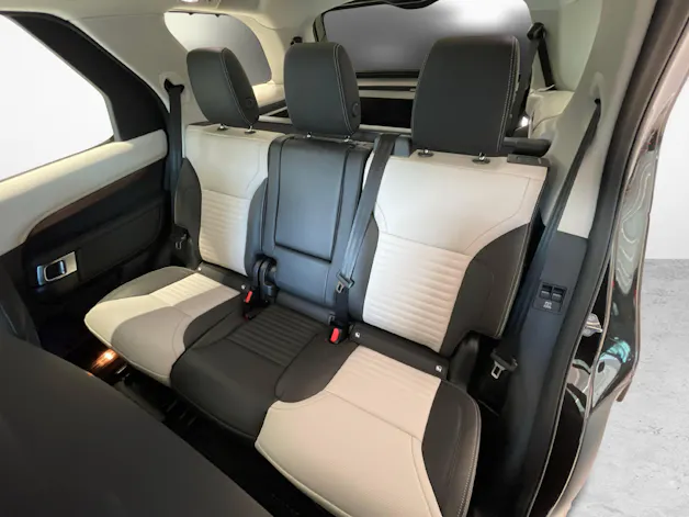 Land Rover Discovery 3.0 D I6 350 Dynamic HSE "7-Plätze"