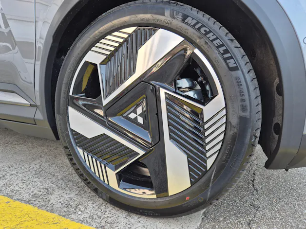 Mitsubishi Eclipse Cross Intense+