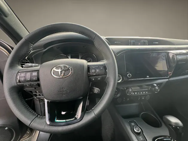 Toyota Hilux Double Cab.-Pick-up 2.8 D-4D MHEV 204 Invincible