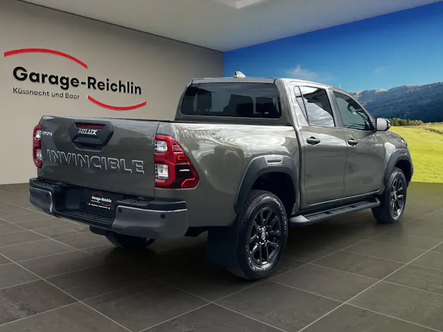 Toyota Hilux Double Cab.-Pick-up 2.8 D-4D MHEV 204 Invincible