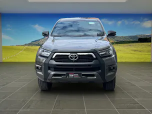 Toyota Hilux Double Cab.-Pick-up 2.8 D-4D MHEV 204 Invincible