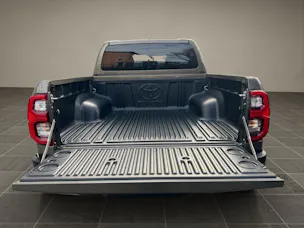 Toyota Hilux Double Cab.-Pick-up 2.8 D-4D MHEV 204 Invincible
