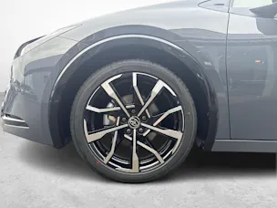 Toyota Prius 2.0 Plug-In-Hybrid Style
