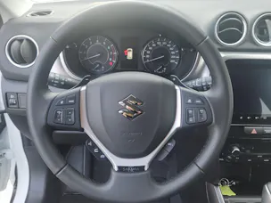 Suzuki Vitara 1.4 T Sakura Hybrid 4x4